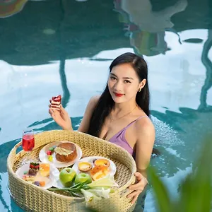 Nostalgia Boutique 4* Дананг