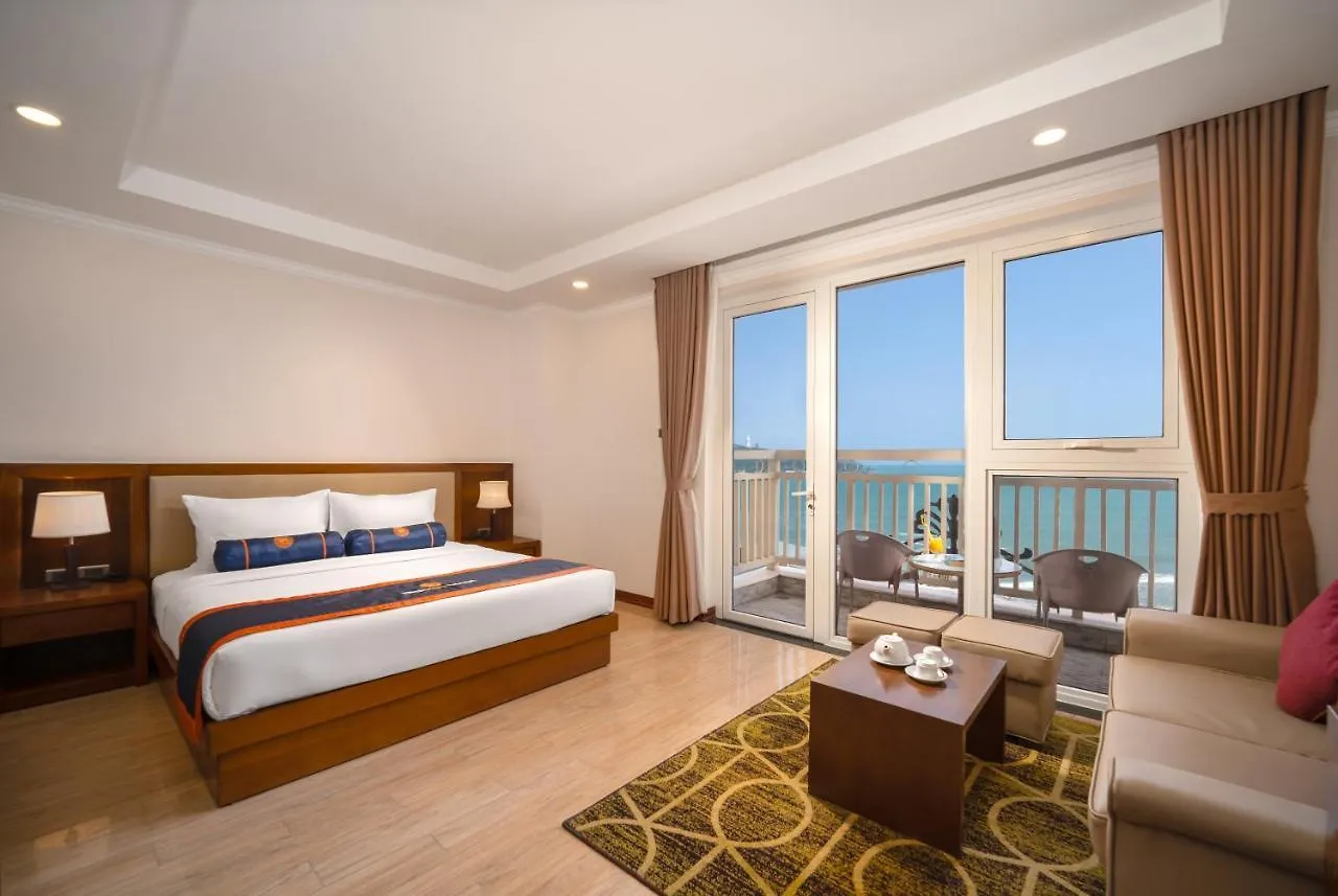 Bluesun Danang Beach Hotel 4*, Da Nang Vietnam