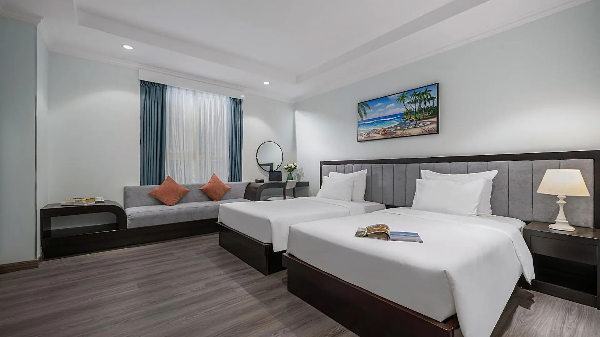 Bluesun Danang Beach Hotel 4*, Da Nang Wietnam