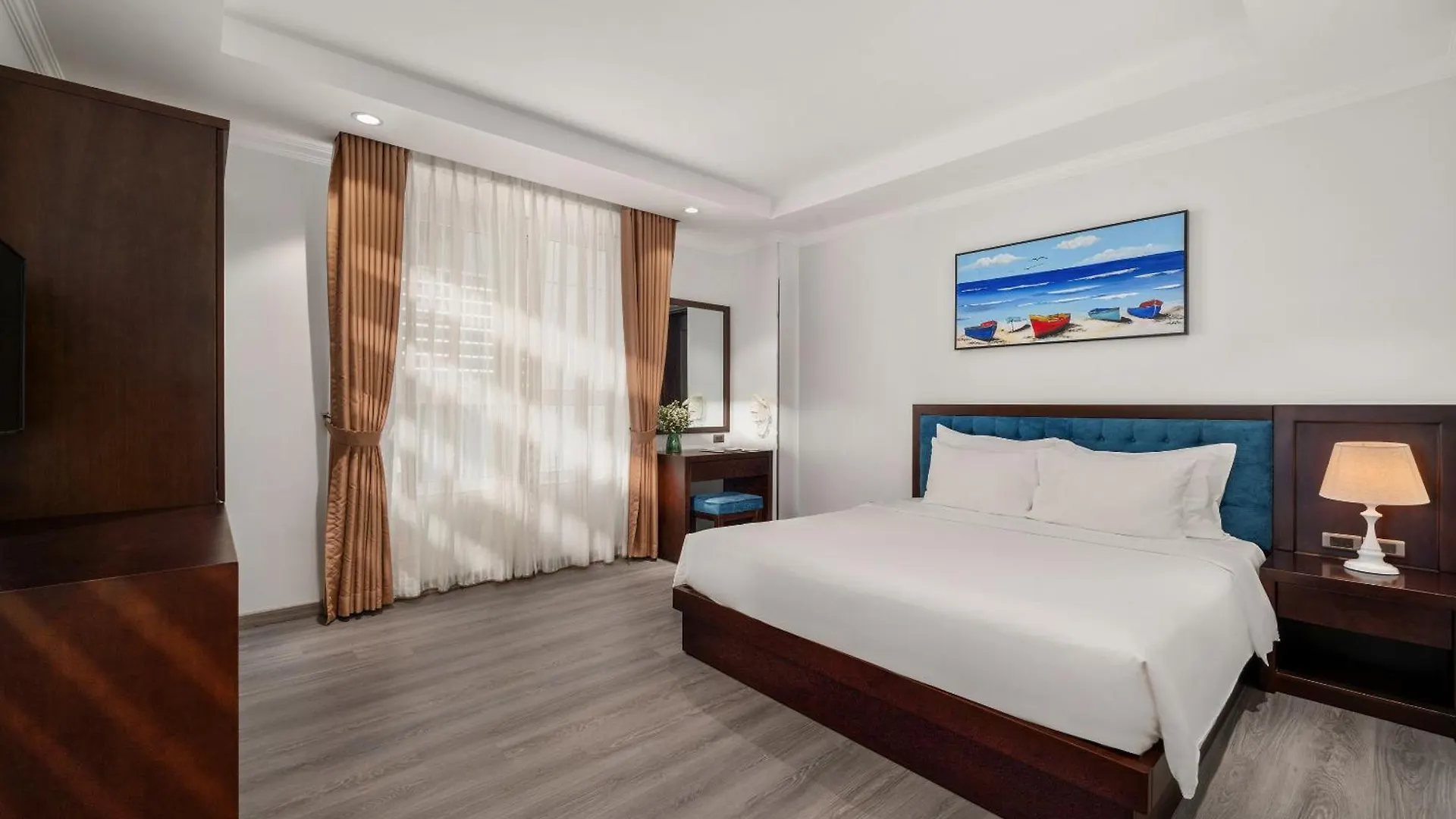 Bluesun Danang Beach Hotel 4*, Da Nang Wietnam